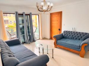 Exclusive Huge and Lovely 4 bedrooms and 3 bathrooms apartments in Santiago close tofuns