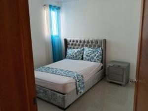 Exclusive Huge and Lovely 4 bedrooms and 3 bathrooms apartments in Santiago close tofuns