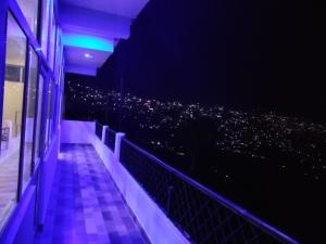 Harmony heights stay