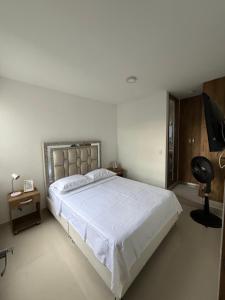 Apto Moderno con Vista a la Reserva