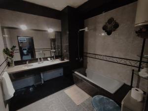 Habitación con Área Social compartida - SKYHOME II