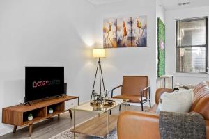 TWO CozySuites Cozy Charming Condo with parking