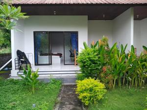 Giri Homestay