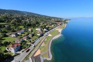 "Au bord du lac" PARKING Lake View