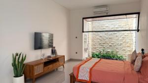 Emstaliese & Palmarosa Villas Seminyak