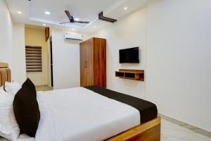 Super Townhouse Guduvancheri Junction Formerly Zafe Commercial