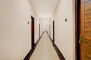 Super Townhouse Guduvancheri Junction Formerly Zafe Commercial