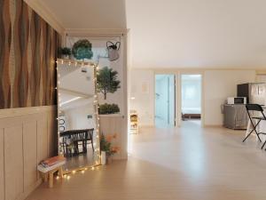 BIG GROUP 3BR 2BT 20m to Gangnam & Hongdae direct
