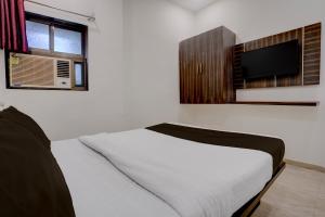 Collection O IIM Mumbai Formerly Green View