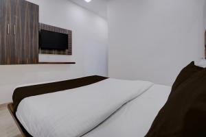 Collection O IIM Mumbai Formerly Green View