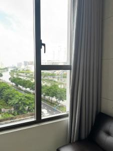 Rivergate Riverside Serenity Apartment