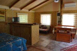 Cabañas y tinajas Rukaleufu