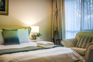 StayAU Pet-Friendly 4BR Retreat in Balwyn North