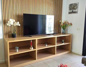 NEXTHOME Chill Out & Pool City Center