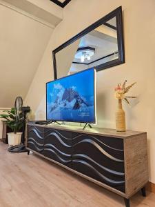 Cozy Bian Getaway - Entire House for Rent