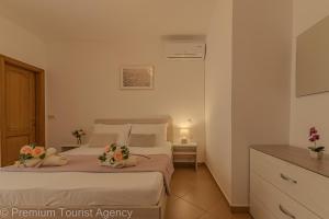 Sladana direct at the beach