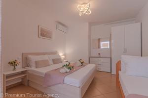 Sladana direct at the beach