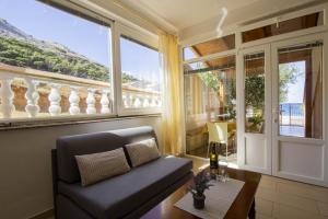 Sladana direct at the beach