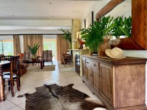 Private African Retreat at 3000ha Mangweni Game Reserve