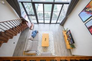 PentStudio Duplex Apartment