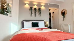 READABOUT IT - Stylish Central Studio