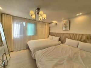 Yeon stay-홍대입구도보6분,3룸4베드,가족여행,친구여행,최신시설