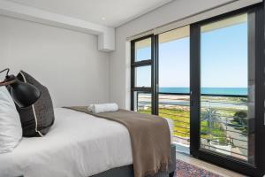 Burmeister Modern 2-Bedroom w Views Milnerton