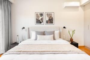 Grand, 3-BDR APT with Majestic Acropolis View