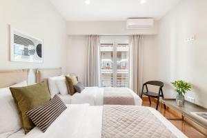 Grand, 3-BDR APT with Majestic Acropolis View