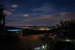 Panoramic View Cottage Heated Pool, Swimspa & Sauna