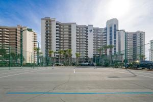 Phoenix VI 61507 condo