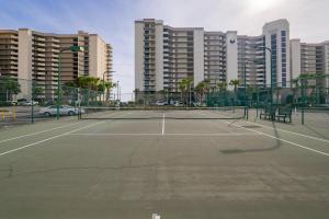 Phoenix VI 61507 condo