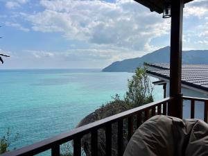 Hidden Viewpoint 2br House