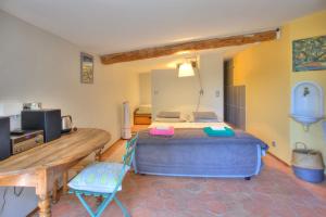 Bergerie provencale, 4 personnes, piscine