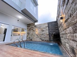 Cundamani Villa Batu by Calli Rooms