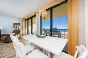 Phoenix I 1024 condo