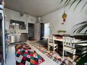 Artisanal warehouse conversion