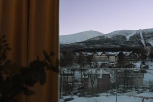 Apartamenty w Karkonoszach z widokiem na góry, blisko stoków, obok aquaparku, blisko do Wang