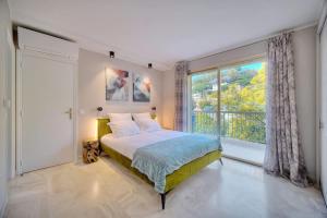 Serenity by the Sea 180 Degrees Sea View and Pool