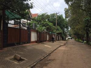 Your tiny cozy home away awaits-Westlands