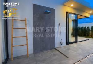 Modern 2BR Private Pool Villa Baya