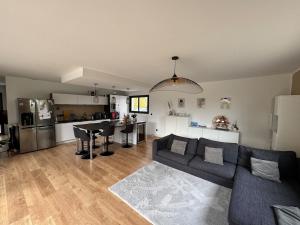 Maison moderne piscine et jacuzzi