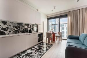 Towarowa Towers - Parking & Gym by Downtown Apartments