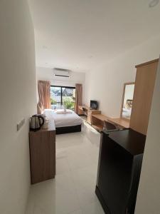 Bonny Hotel 4 Floors No Elevator