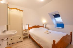 Fully equipped holiday home for 6