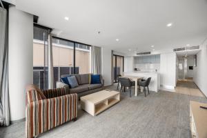 Urban Oasis City 2 Bed Apartment Oaks Horizons