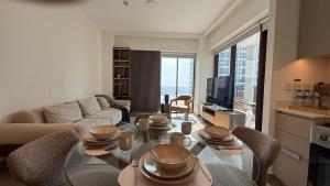 Luxury 2BR in Creek Beach with Lagoon Access