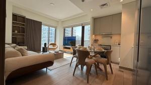 Luxury 2BR in Creek Beach with Lagoon Access