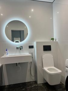 Сучасні апартаменти в новому ЖК Great House,район автовокзалу,центр,поруч обласна лікарня,парковка,автономне опалення,два окремі місця