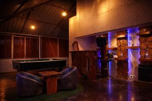 KDS Villa Near Mapro Garden Stay in Mahabaleshwar